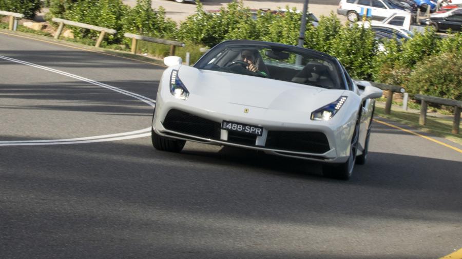  Ferrari 488 Spider 2016 года  (AU) (фото 21 из 23)